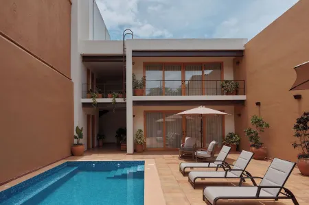 Lar Syrah Отели рядом с достопримечательностью «Церковь Санто-Доминго»