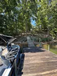 Lake front 2.5 miles from Clemson  with private cove