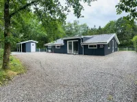 "Hariette" Hotels in Give