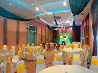 Paradise Spa Hotel Hotel in zona Centro commerciale Oceanic Mall