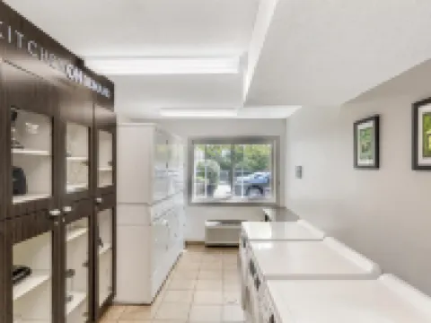 Sonesta Simply Suites Boston Burlington Hotels in Middlesex County