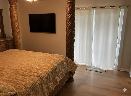 Golden Isles Retreat near the beach