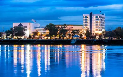 Viang Tak Riverside Hotel