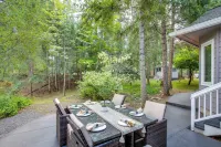Crystal Bay Home w/ Fireplace Near Ski Resorts - 홈스테이