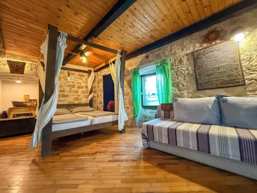 Voltera Apartments in Betina Old Town, with Parking Nearby - Homestays