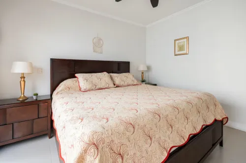 Beautiful Condo just steps from Avenida Escazu in an unbeatable location Hotels in San Rafael