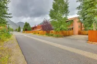 Frisco Mountain Getaway 1 Block to Main St - Parking
