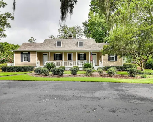 Charming Cottage Near Golf Courses & Marsh Walk! Hotels in Murrells Inlet