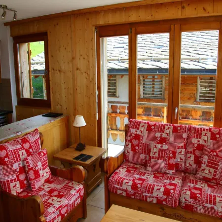 Cozy apartment with Rhone Valley view