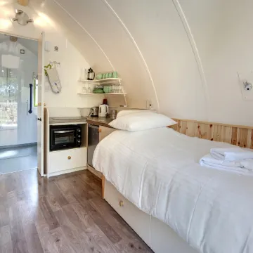 Cabin in Suffolk with Accessible Features