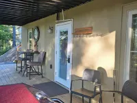 The Fox Den, 2 bdrm, walk to Purple Fiddle, near Canaan, Davis, Blackwater Falls 鄰近黑水瀑布州立公園的酒店