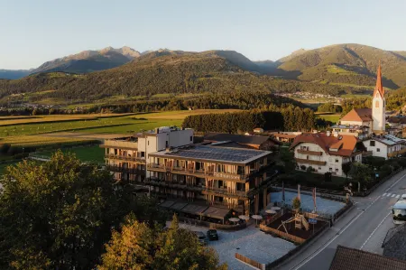 Hotel B&B Feldmessner Отели в г. Миттероланг