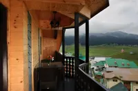 The Vintage Gulmarg - Mountain View