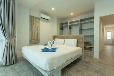 รูปภาพของPrivateInDoorPoolBangTao1.2km2Beach v135