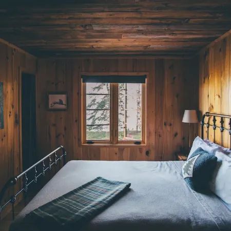 Artisan-crafted Magic on Lake Superior between Lutsen and Grand Marais