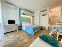Bright and Colorful Studio with Sea View - 3-Star