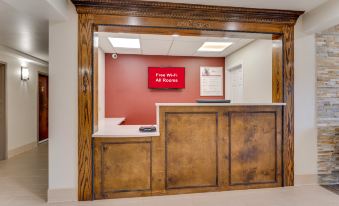 Red Roof Inn & Suites Newport -Middletown, RI