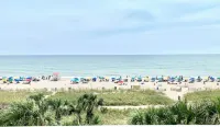 Oceanfront Condo, Balcony, Pools, Beach Access, Walk to Restaurants & Boardwalk