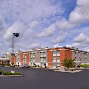 Holiday Inn & Suites ROCHESTER - MARKETPLACE by IHG