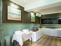 The Gables Hotel - sarapan