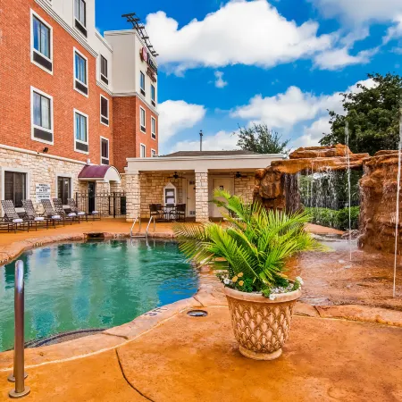 Best Western Premier Crown Chase Inn Suites