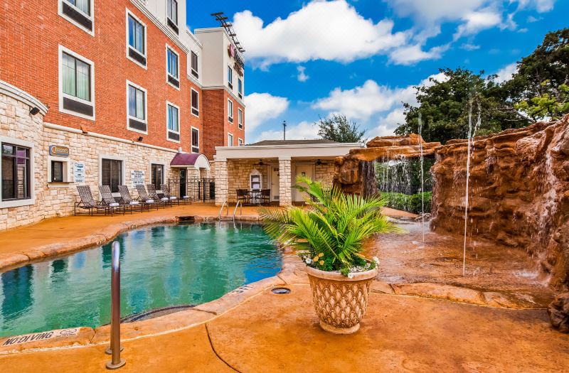 Best Western Premier Crown Chase Inn Suites photo 2
