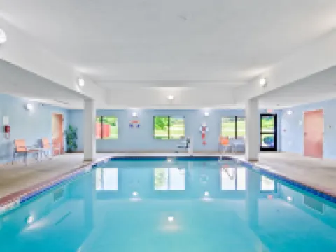 Holiday Inn Express & Suites Mount Airy by IHG Hoteles en Condado de Surry