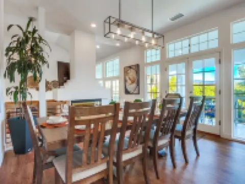 Custom 3,600sf Fallbrook Retreat: Wedding Guests•Family•Couples-Wine•Golf•Coast フォールブルックのホテル