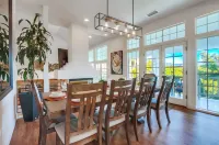 Custom 3,600sf Fallbrook Retreat: Wedding Guests•Family•Couples-Wine•Golf•Coast