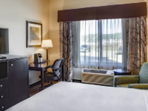 Holiday Inn Express & Suites NEVADA by IHG Hotels in Nevada