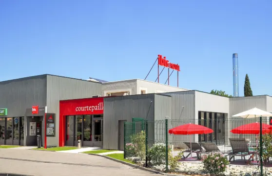 A7 A9 交匯處宜必思橙城中心酒店