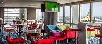 Astana Wing - Riverside Majestic Hotel - bar