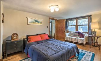 Pet-Friendly Bartlett Farmhouse w/ Deck!