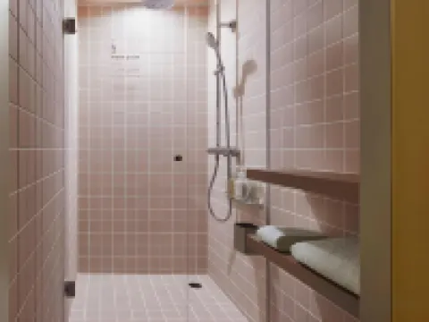 9h Nine Hours Nakasukawabata Station