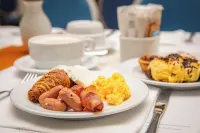 VIP行政聖伊里亞飯店 - 早餐