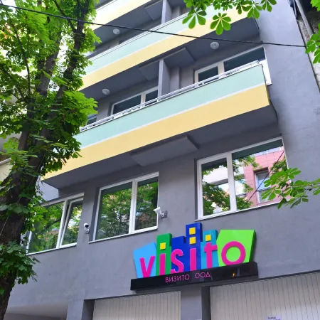 Visito Aparthouse
