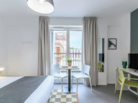 Student Factory Paris - Universeine Hotels in Saint-Denis