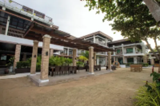 阿利瑪ARQ海灘度假村 Asinan Beach附近的飯店