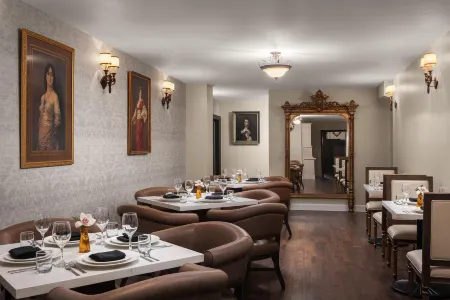 National Hotel Jackson, Tapestry Collection by Hilton Отели в г. Pioneer