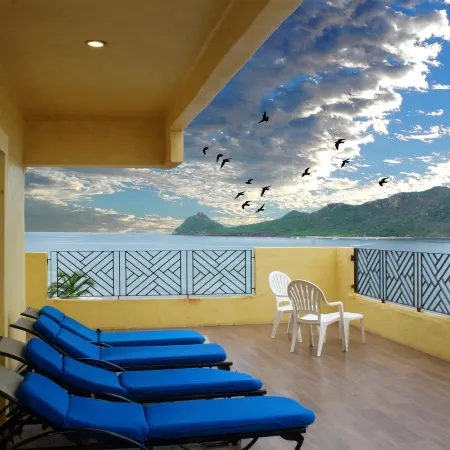 Royal Villas Resort