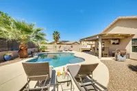 Backyard Oasis: Updated San Tan Valley Escape - Swimmingpools