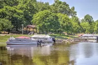 Walk to River! Its A Wonderful Life Cottage - 3-Star