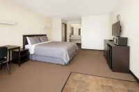 Side Trax Inn Hotels in Beaverlodge