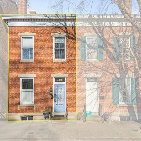 Beautiful and spacious 3BR historic home centrally located in downtown, Madison.