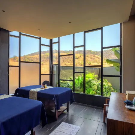 Aria Resort & Spa