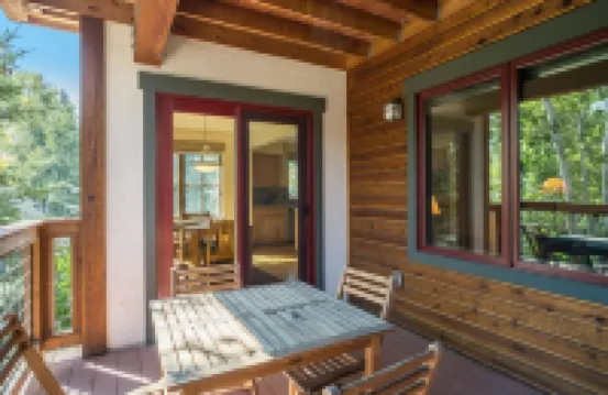 紅門旗下的松樹202兩卧室公寓