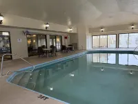 SureStay by Best Western Marion - Pools