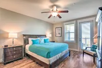 Beach Days & Resort-Style Fun! Galveston Retreat - Condos