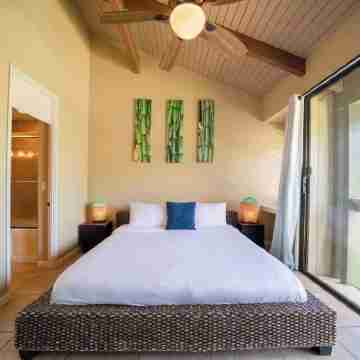 Extraordinary Listing on the Block!!! 2 Story Condo Renovated! Rooms