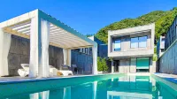 Villafuzz Pool Villa - Parking